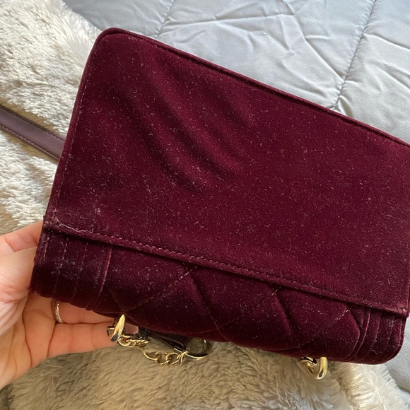Velvet crossbody bag - Picture 4 of 5